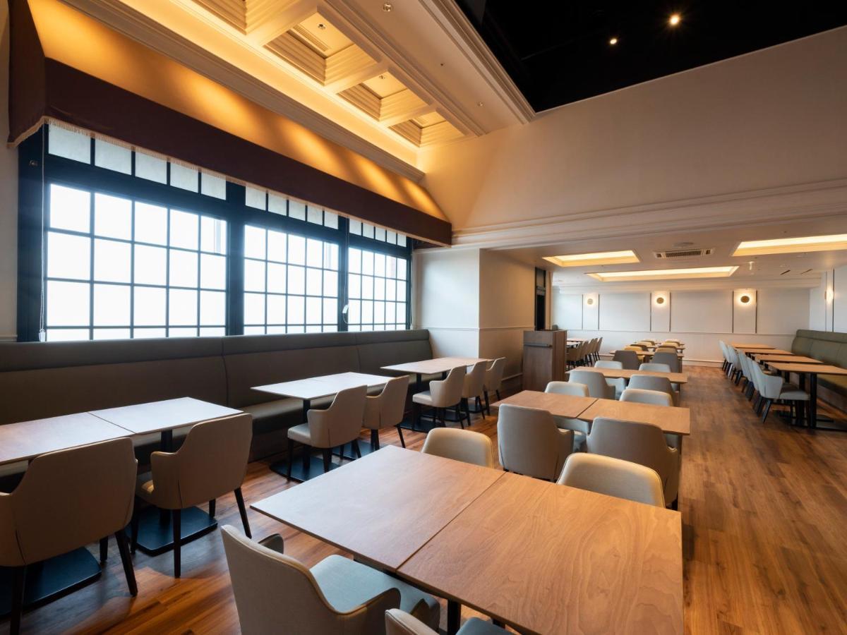 Oriental Universal 4*